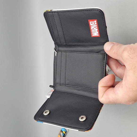 Captain America Wallet With Chain NWT - Picture 6 of 8